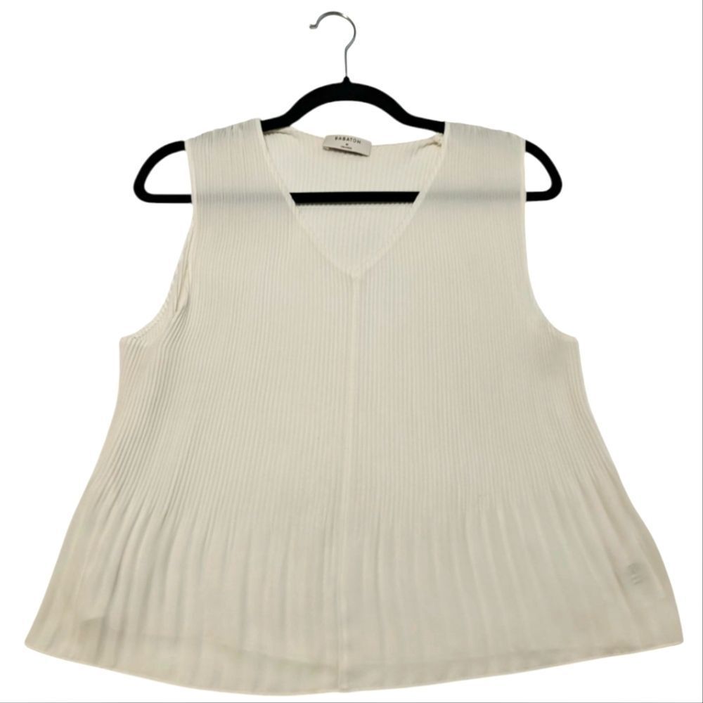 Babaton Airy White Sleeveless Pleated Blouse Top Sz M